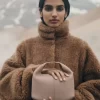 Béri Edition  Textured Taupe