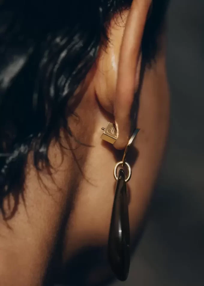 Naé Drop Earrings Edition Smoked glass Naé Drop Earrings Edition Smoked glass