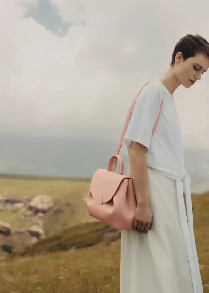 Numéro Un Edition  Textured Pink