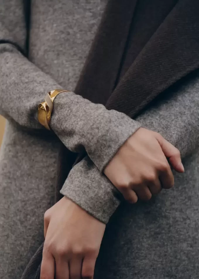 Éole Cuff Edition Taupe Leather Éole Cuff Edition Taupe Leather